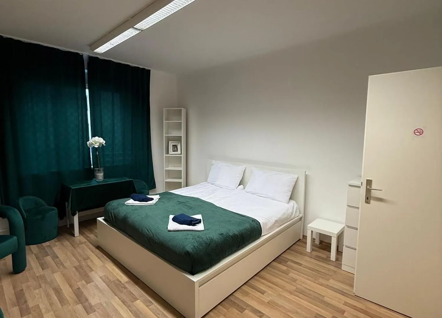 Royal Apartment Vienna 0*,